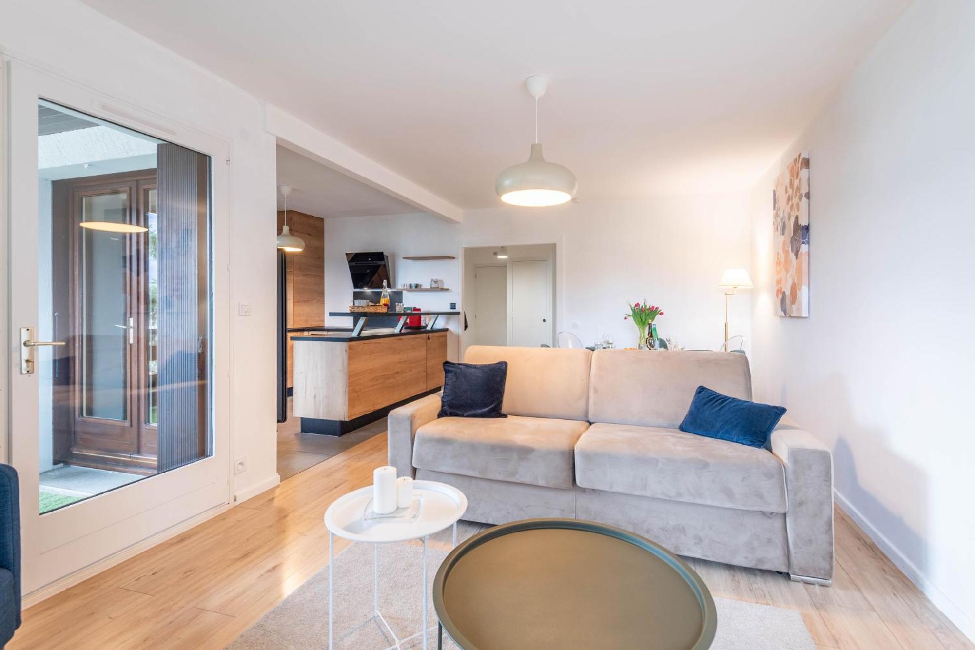 Bel Apt Terrasse A 2 Pas Du Lac 塞夫里耶 外观 照片